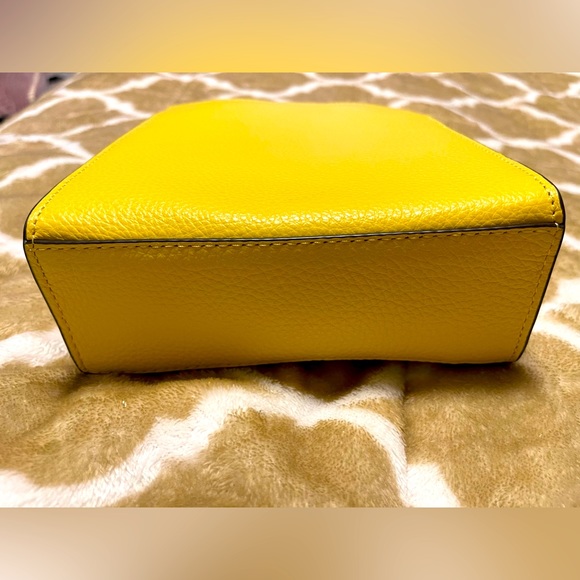 Coach Mini Pepper Crossbody In Colorblock - Picture 3 of 5